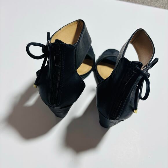 Chinese Laundry Black Wedge Heels with Bow and Ankle Strap - Picture 6 of 11